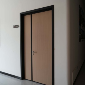<span class=keywords><strong>Porte</strong></span> intérieure en acier ignifugée à grain de bois composite pour <span class=keywords><strong>atelier</strong></span> et usage commercial scolaire CE ISO - Product Image 6