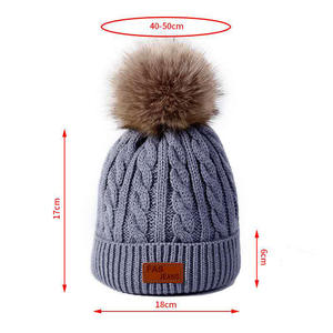 Bonnet en tricot épais et doux en acrylique avec pompon, unisexe, chaud pour l'hiver, style automne, revers ajustable, personnalisable, vente chaude 2026 - Product Image 3