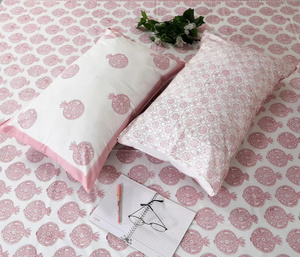 Draps plats en coton imprimé à la main de qualité supérieure, style bohème floral indien, tailles Queen et King, respirants, pour la vente en gros - Product Image 3