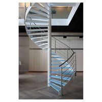 Escalier en L Prima, design gain de place, escalier intérieur avec marches en bois et garde-corps en acier inoxydable