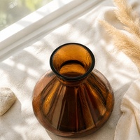 Diffuseur à bâtonnets en verre ambré en forme de cône, bâtonnets noirs, ensemble de parfum d'ambiance, compte-gouttes, vaporisateur, bougie, rouleau, vente en gros personnalisée