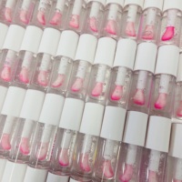 Huile à lèvres repulpante hydratante en profondeur, scintillante, au goût fruité, en pot blanc, cosmétique à marque privée