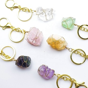 New Style Natural Stone Wound Keychains Amethyst Rose Quartz Bags Pendants Luxury Crystal Key Chains