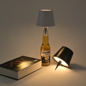 Lampe de table YONGZE pour bouteille de vin, veilleuse à brancher, lumière d'ambiance pour bouteille vide, lumière rechargeable pour bouchon de bouteille de vin - Product Image 3