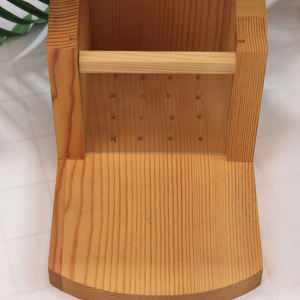 FSC & BSCI décoratif en bois écureuil mangeoire écureuil pique-nique Table mangeoire - Product Image 5