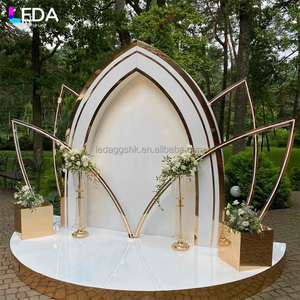 ฉากหลังอะคริลิคสีทองทันสมัยสำหรับงานปาร์ตี้ในร่ม LEDA พร้อมไฟ LED รูปดอกบัวสำหรับงานแต่งงาน - Product Image 3