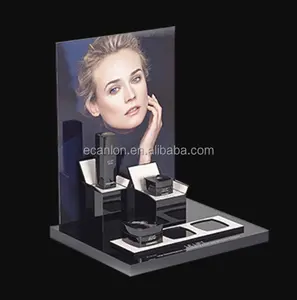 Display cosmetico acrilico trasparente con base nera all'ingrosso, display cosmetico acrilico personalizzato