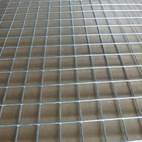 Vente directe d'usine 3x3 fil soudé galvanisé treillis bovin/4x4 treillis métallique soudé cage à poulet