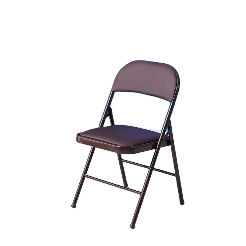 2023 nuevo diseño directo de fábrica al por mayor Marco de metal sólido barato PU asiento suave silla plegable duradera al aire libre Sillas De restaurante