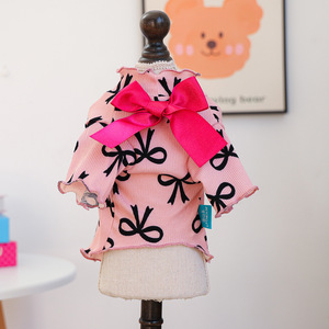 Ropa para mascotas: Camiseta base rosa con estampado de lazo y volantes, estilo dulce y lindo, para perros pequeños y gatos - Product Image 5