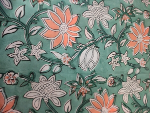 Tissu d'ameublement imprimé à la main vert doux avec bloc de main à imprimé floral Beau design avec des couleurs apaisantes au prix de gros - Product Image 4