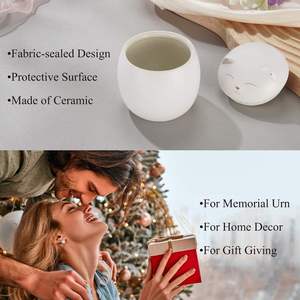 Urne funéraire de luxe moderne en céramique en forme de goutte d'eau avec ligne dorée, design givré brillant, écologique, pour cendres de chiens et de chats - Product Image 3