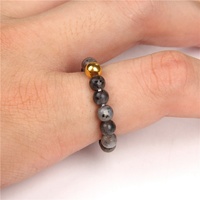 Bague en perles de pierre naturelle ajustable et élastique de 4mm en améthyste colorée faite à la main