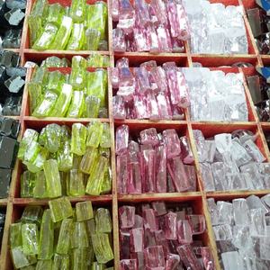 เพชรคิวบิกเซอร์โคเนียดิบ/สีของวัสดุเพชรคิวบิกเซอร์โคเนียดิบ/เพชร CZ ดิบที่ยังไม่ได้เจียระไน - Product Image 4