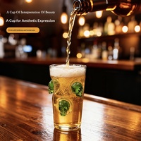 Verre à bière en verre borosilicate avec crâne intégré, prêt à être expédié à l'international, résistant aux hautes températures, style européen