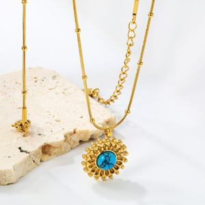 Collier pendentif rétro turquoise en acier inoxydable plaqué or 18 carats, avec pierre naturelle et perle, motif soleil, pour femme - Product Image 6