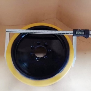 BT 400x160 -80mm 7穴BT RRE 180 200 250部品No. 238970ポリウレタンドライブトラクションホイール - Product Image 4