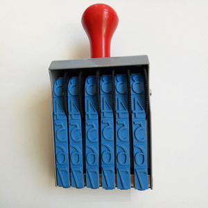 Extra-Large 0-9 Number 18mm <strong>Roller</strong> <strong>Stamp</strong> Adjustable Runner Seal Rubber Date Lot Number Label Code Runner <strong>Stamp</strong> Packaged in Case - Product Image 4