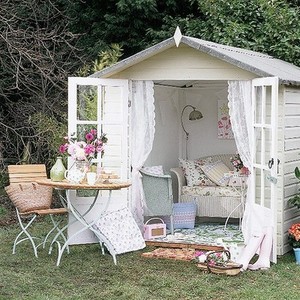 Cabaña de jardín de madera de estilo tradicional, fácil de montar para uso en exteriores. - Product Image 3