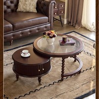 Ensemble de tables basses en bois massif de style rustique d'inspiration vintage, salon, style français, ambiance moderne haut de gamme, rangement durable