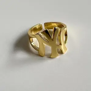 Cổ điển Chunky New York vòng thép không gỉ chỉ số ngón đeo nhẫn cao đánh bóng mạ vàng vòng phong cách và phổ biến đồ trang sức