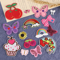 Patchs brodés à la machine, motifs arc-en-ciel, cerise, papillon, abeille et pomme, accessoires et embellissements