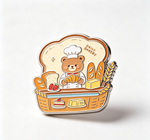 Pin esmaltado de panadería de dibujos animados, insignia metálica artesanal con diseño de rebanada de pan y oso panadero, adorno cloisonné para regalo y bolso - Product Image 3