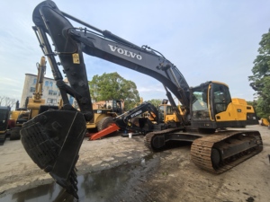 Excavatrice d'occasion Volvo EC380DL, 38 tonnes, excavatrice sur chenilles, bon état, Volvo EC380DL d'occasion à vendre - Product Image 2