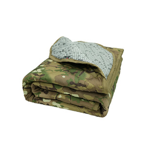 Couverture de pique-nique imperméable pliable en polyester Oxford camouflage, portable, toutes saisons, pour camping, plage, tapis chaud - Product Image 1