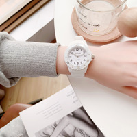 Montre Enfant Mignonne 2026 pour Garçons et Filles, Montre à Quartz Parfaite pour l'École Primaire, Montre à Quartz en Silicone Colorée pour Sports de Plein Air, Couleurs Bonbon