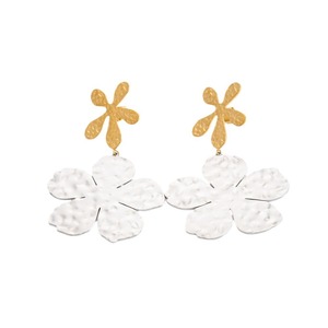 แฟชั่นต่างหูสแตนเลสสตีลทูโทนชุบทองดอกไม้ใบหยดน้ำดีไซน์เครื่องประดับปาร์ตี้ EH11281 - Product Image 5