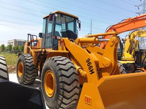 Cargadora de Ruedas CAT 966H Modelo 2023 Usada, Carga Nominal de 6 Toneladas, Motor de 213kW, Componentes CAT (Motor, Bomba, Caja de Cambios, Rodamientos), Origen Anhui - Product Image 2