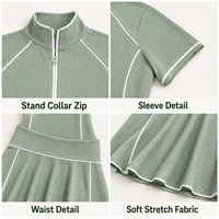 Conjunto Deportivo de Dos Piezas Personalizado para Mujer, Camisa con Cuello Alto y Cierre de Cremallera, Diseño Jacquard con Puntos Verde Oliva y Ribete en Contraste, con Falda Pantalón, Estilo Tenis
