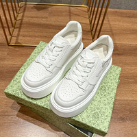 Baskets blanches rehaussantes pour femmes de 10 cm, nouvelle collection automne 2025, à semelle épaisse, respirantes, durables, en cuir, chaussures décontractées à plateforme