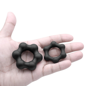 Anillo para pene OEM de silicona negra de doble tamaño para retrasar la eyaculación masculina y mejorar la experiencia sexual. - Product Image 1