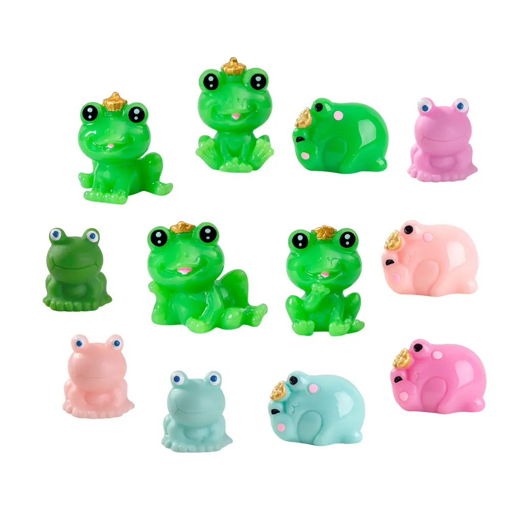 사랑스러운 녹색 색상 3D 인공 동물 디자인 왕관 개구리 수지 매력