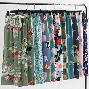 <span class=keywords><strong>Pantalon</strong></span> de pyjama en coton et soie <span class=keywords><strong>ample</strong></span> à taille élastique à imprimé floral vintage respirant pour femmes enceintes, nouveauté été - Product Image 1