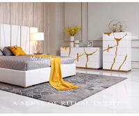 Nuevo Modelo de Muebles de Dormitorio Europeos Posmodernos, Juego de Cama Doble de Cuero de Lujo con Cabecera Ancha, Cama King Size de Cuero Blanco
