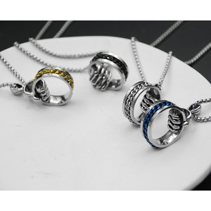 힙합 핸드 홀딩 링 스테인레스 스틸 펜던트 목걸이 빈티지 해골 핸드 홀딩 링 목걸이 남성용 - Product Image 2