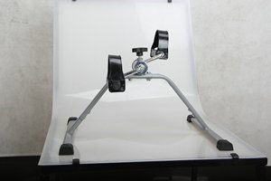 Pedaliera Fitness Pieghevole Portatile per Esercizi di Mani, Braccia e Gambe, Mini Cyclette Pieghevole - Product Image 2