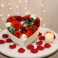 Coffret de roses artificielles en savon faites à la main Skywin, en forme de cœur, vente directe d'usine, cadeau écologique pour la fête des mères et les femmes