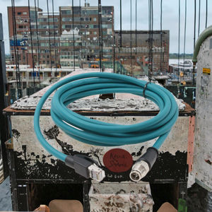 Câble Ethernet CAT6A M12 étanche vert bleu avec connecteur M12 X codé vers RJ45, longueur 500 mm, gaine en PVC pour utilisation informatique - Product Image 3