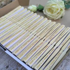 مروحة يد من الخيزران قابلة للطي بتصميم أوروبي كلاسيكي من Nicro، مخصصة كهدايا للمدعوين في حفلات الزفاف، ومناسبة لأداء الرقص وتزيين حفلات استقبال العروس - Product Image 4