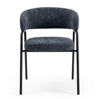 Fauteuil de style scandinave, chaise de salle à manger rembourrée de style nordique avec dossier incurvé et pieds en métal coniques noirs pour salon