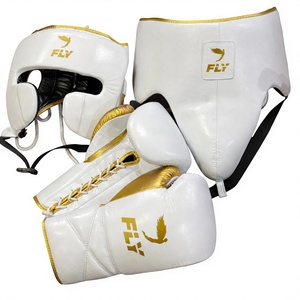 Ensemble d'équipement de boxe Fly : Casque, Gants, Protège-guêtres, Blanc et Or, en Cuir à Lacets, Équipement d'entraînement pour Adultes, Gants de boxe de compétition - Product Image 1