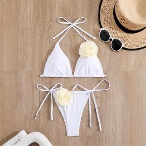Nuevo bikini transfronterizo de estilo europeo y americano, estampado multicolor, sexy, de dos piezas, para la playa. - Product Image 3