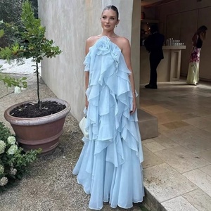 Vêtements pour femmes européennes et américaines en vente flash sur <span class=keywords><strong>AliExpress</strong></span>, robe dos nu à bretelles ornée <span class=keywords><strong>de</strong></span> fleurs - Product Image 3