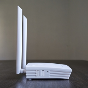 Terminal Inalámbrico XPON FTTH Fiber ONU ZC-520 1GE+3FE+WiFi+USB+VOIP Compatible con GPON EPON Misma Función que EG8141A5 - Product Image 1