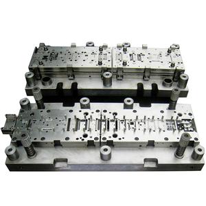 قوالب ختم وثقب معدنية عالية الدقة مخصصة من مصنع معتمد بشهادة ISO9001 في الصين، قوالب ذات جودة ممتازة - Product Image 1