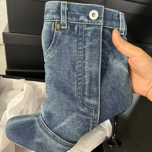 Stivali corti con tacco personalizzato irregolare da <span class=keywords><strong>donna</strong></span> con bottone a punta quadrata in Denim cucito alla caviglia scarpe larghe da palcoscenico firmate - Product Image 3